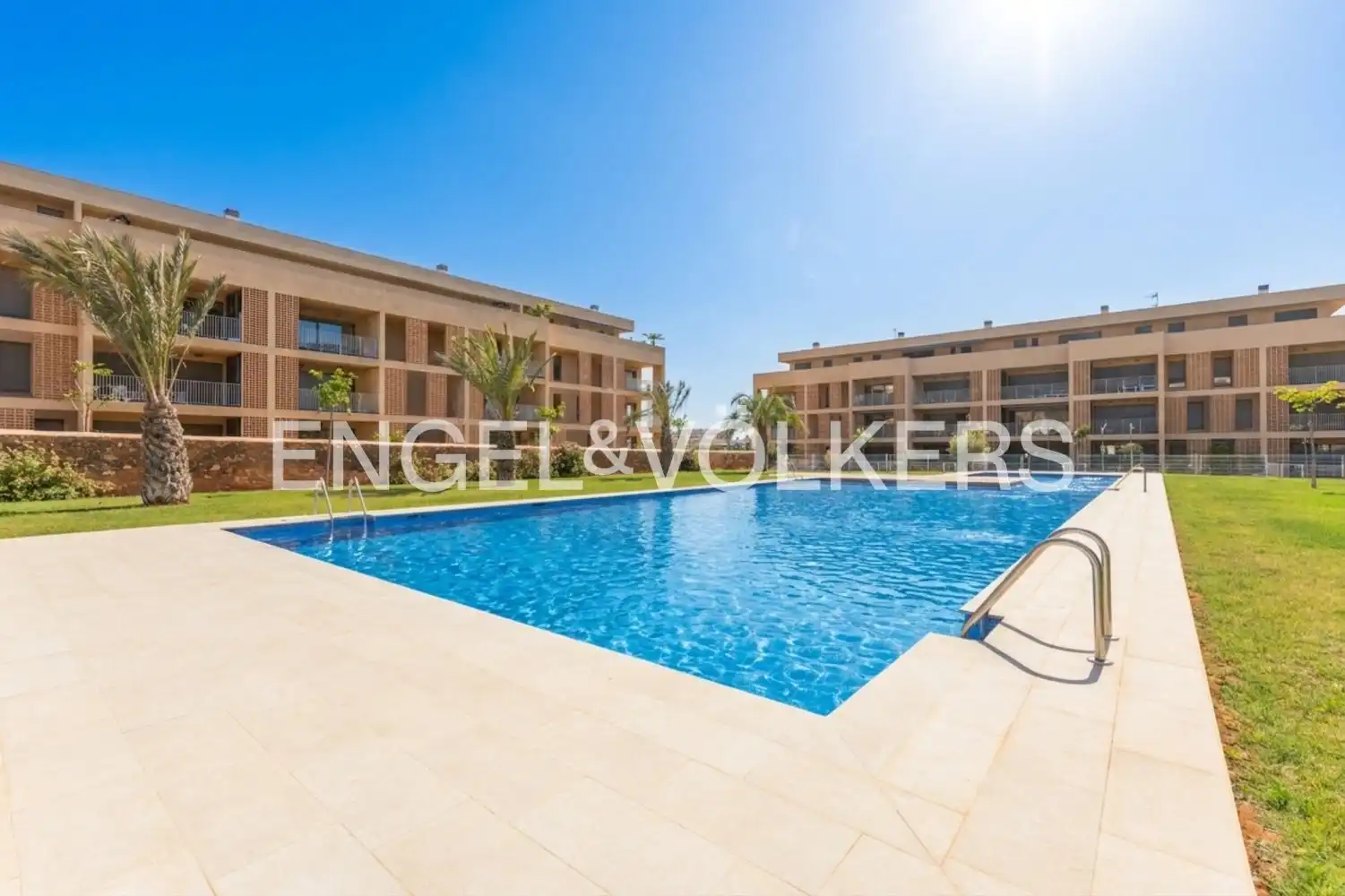 Schwimmbecken von Wohnung zur Miete in Dénia mit Klimaanlage, Heizung und Privatgarten