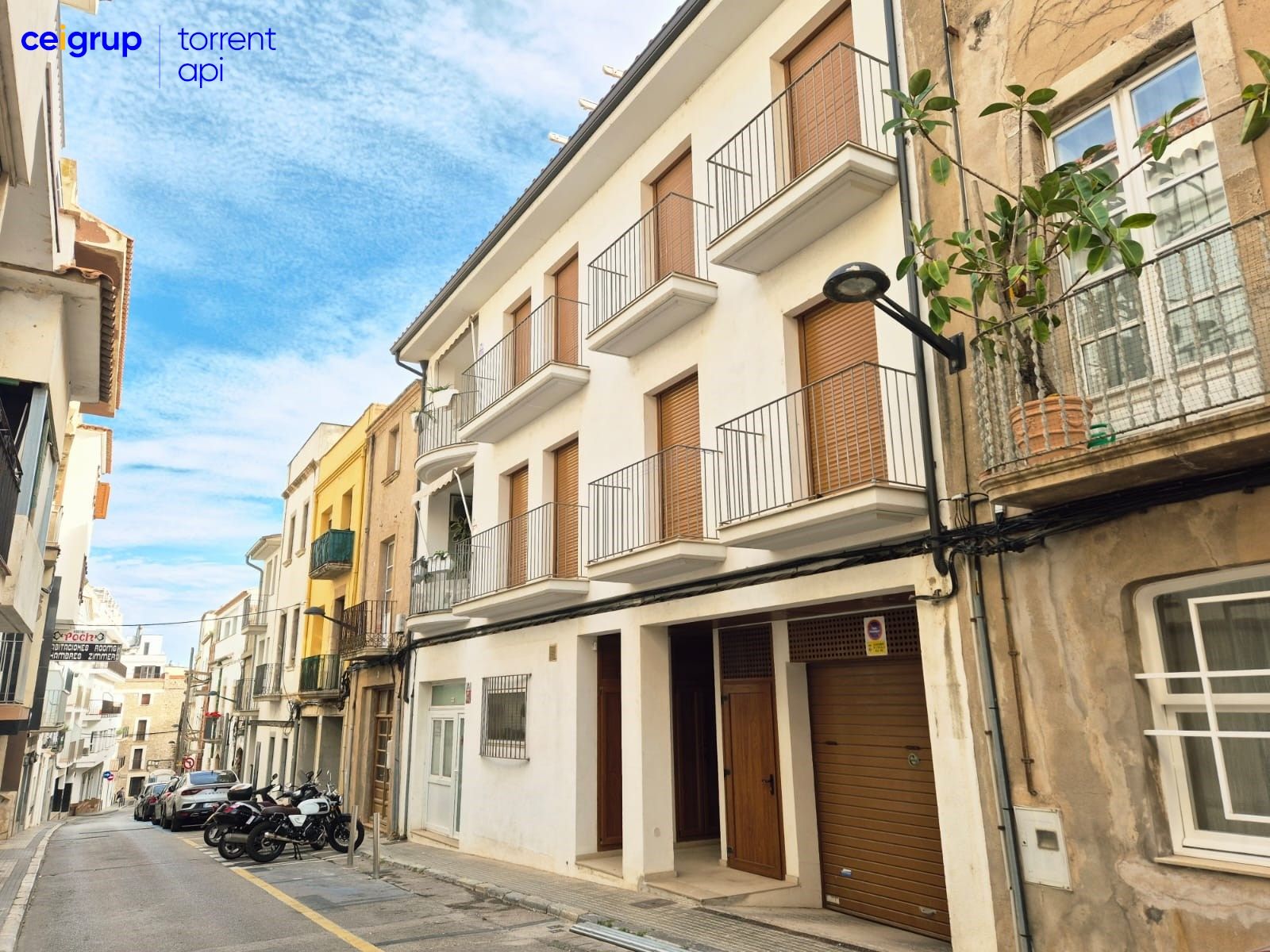 Vista exterior de Dúplex en venta en L'Escala con Aire acondicionado, Calefacción y Terraza