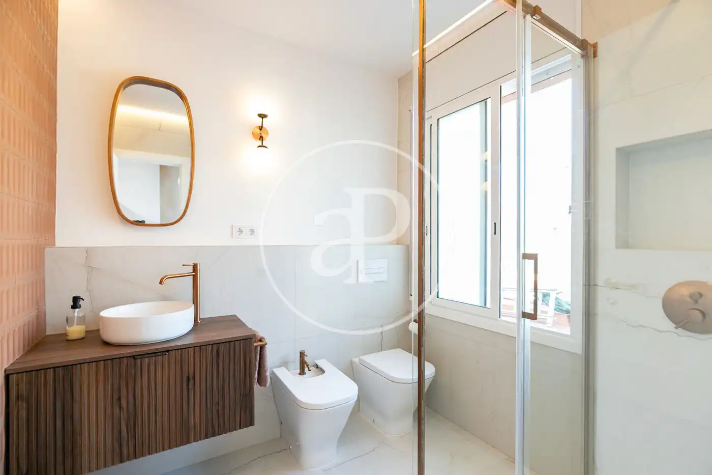 Baño de Ático en venta en Barcelona con Aire acondicionado, Calefacción y Terraza