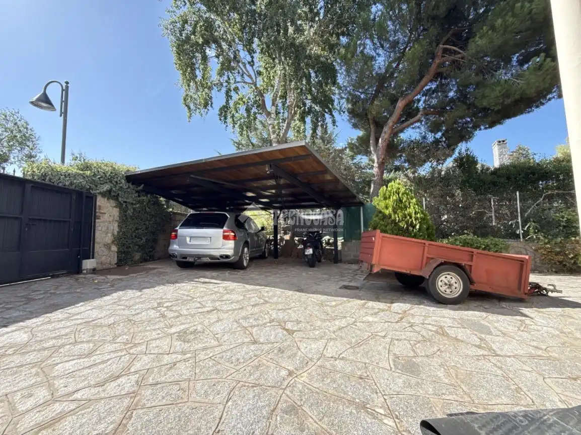 Parking of Detached homes for sale in Galapagar  with Heating, Private garden and Terrace