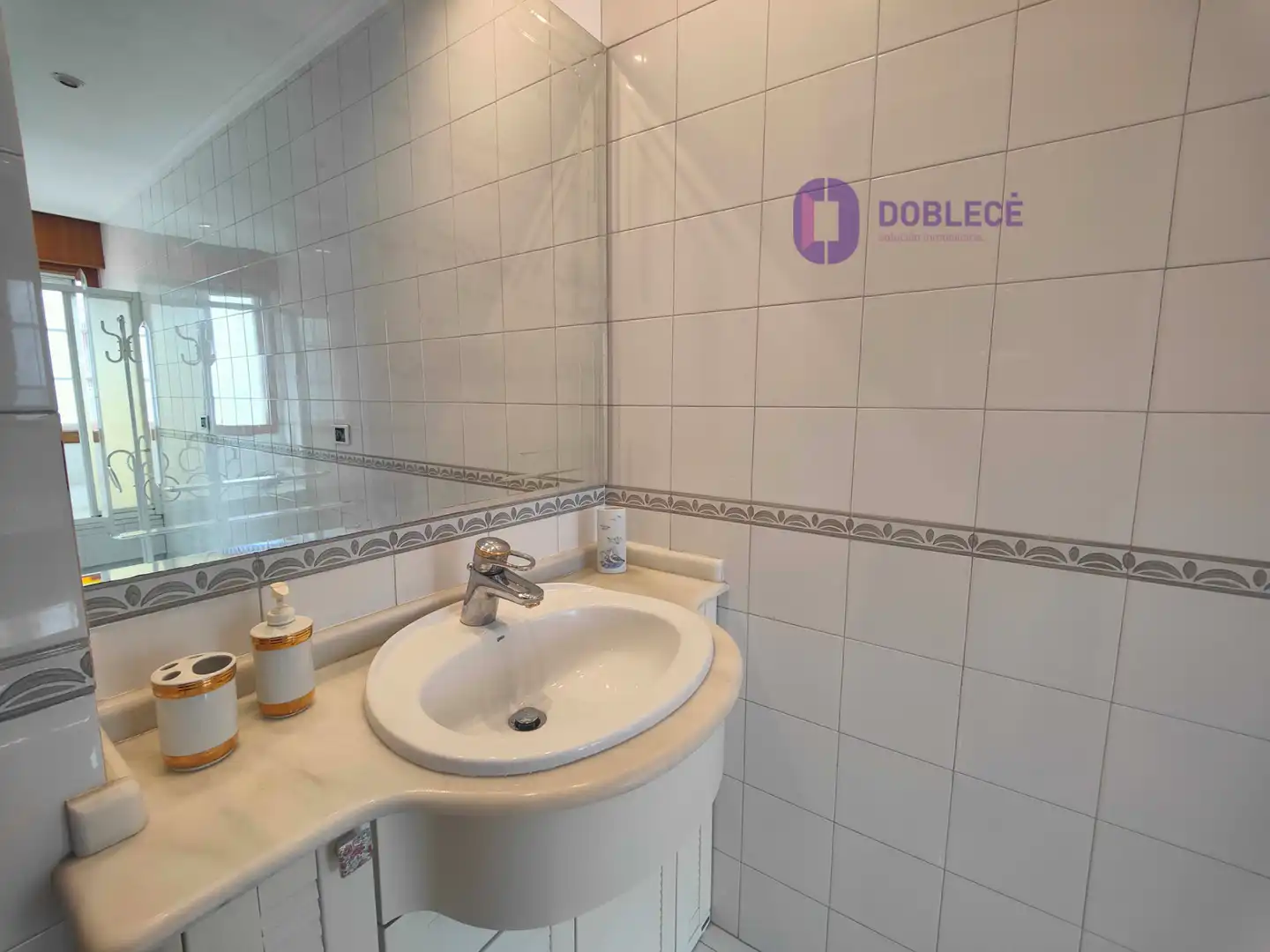 Baño de Casa adosada en venta en Nigrán con Calefacción, Jardín privado y Parquet