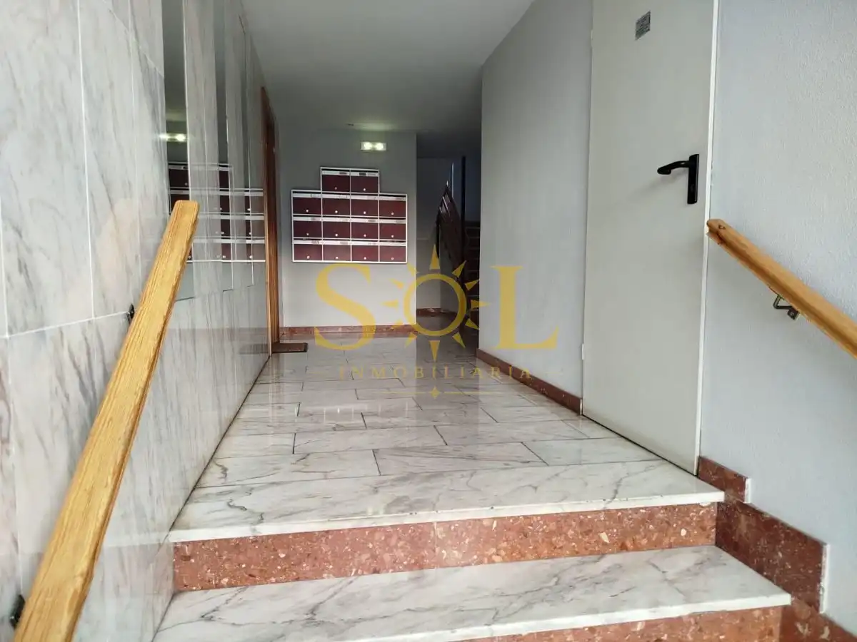 Flat with lift for sale in Carretera Santander, imagen 4