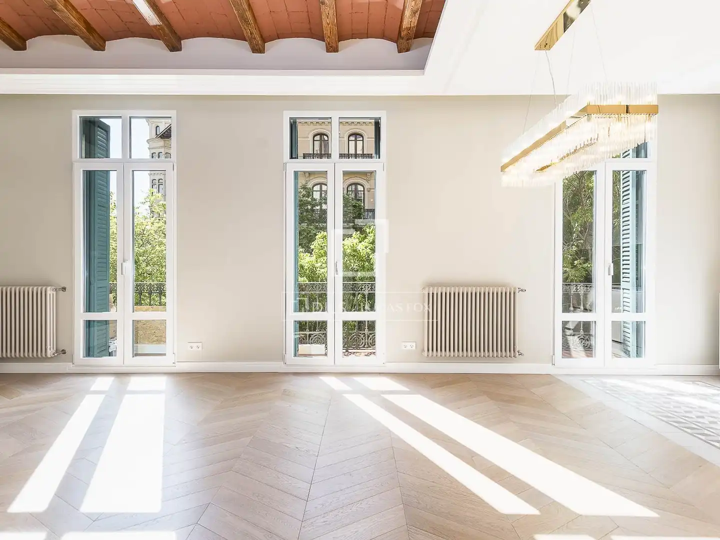 Sala d'estar de Pis en venda en Barcelona amb Aire condicionat, Calefacció i Parquet