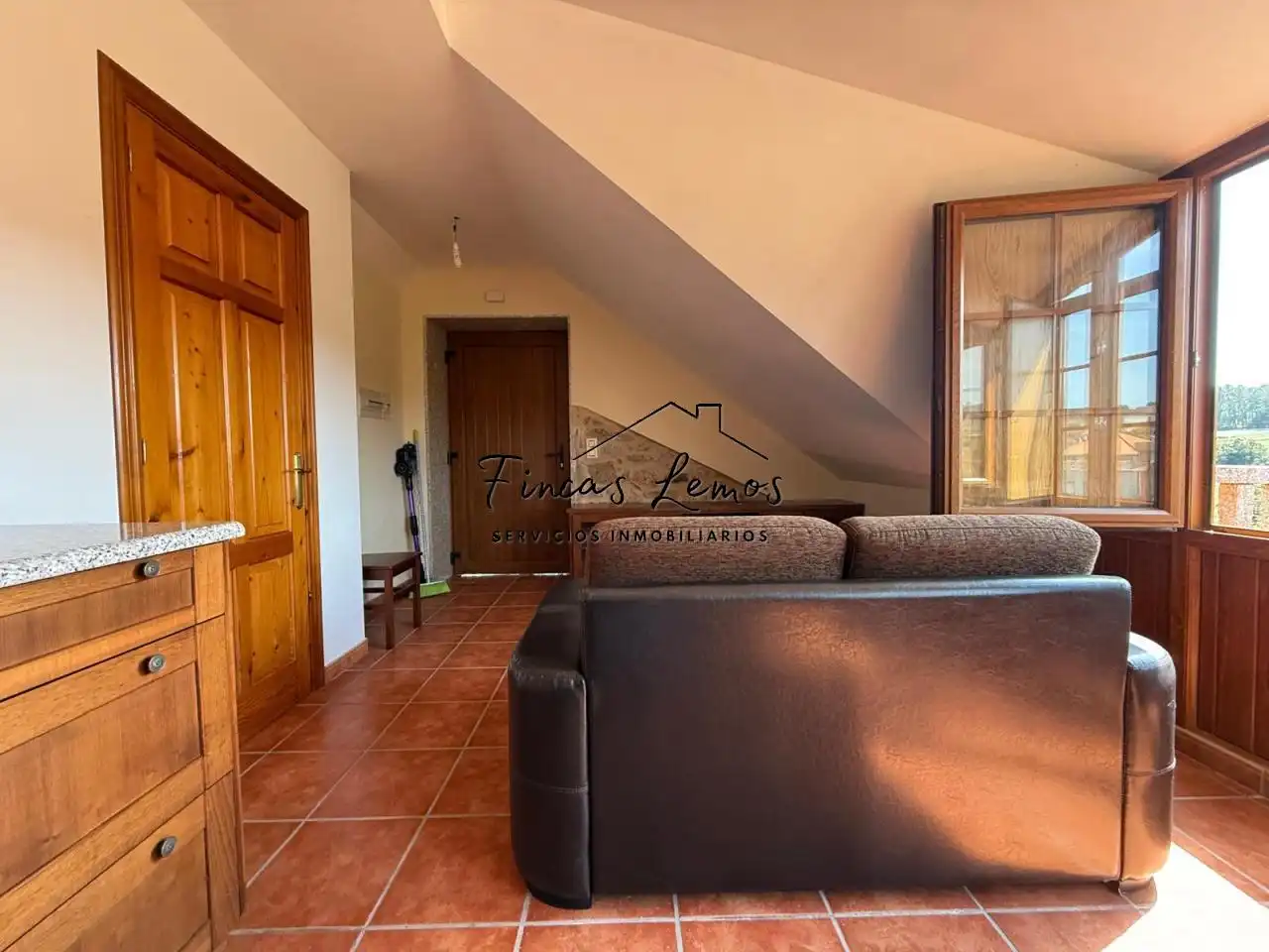 Sala de estar de Casa o chalet en venta en Vimianzo con Calefacción, Jardín privado y Terraza