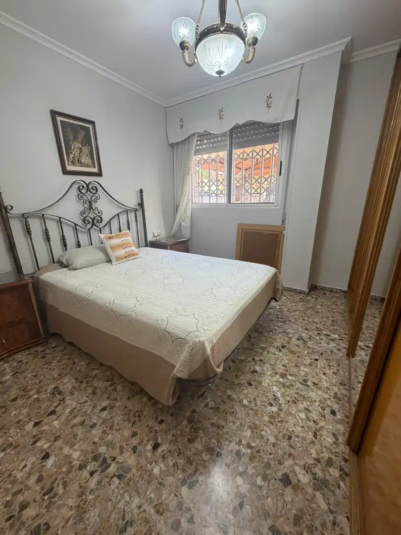 Schlafzimmer von Wohnung zum Verkauf in Mislata mit Klimaanlage, Heizung und Terrasse