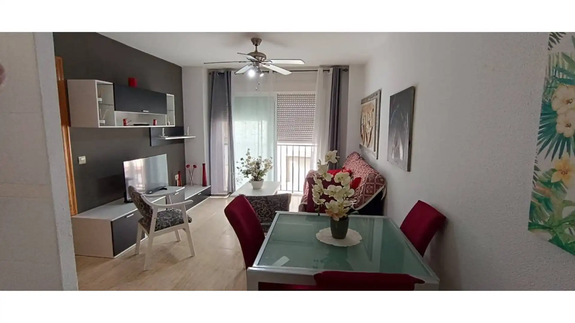 Dormitori de Pis en venda en Roquetas de Mar amb Moblat