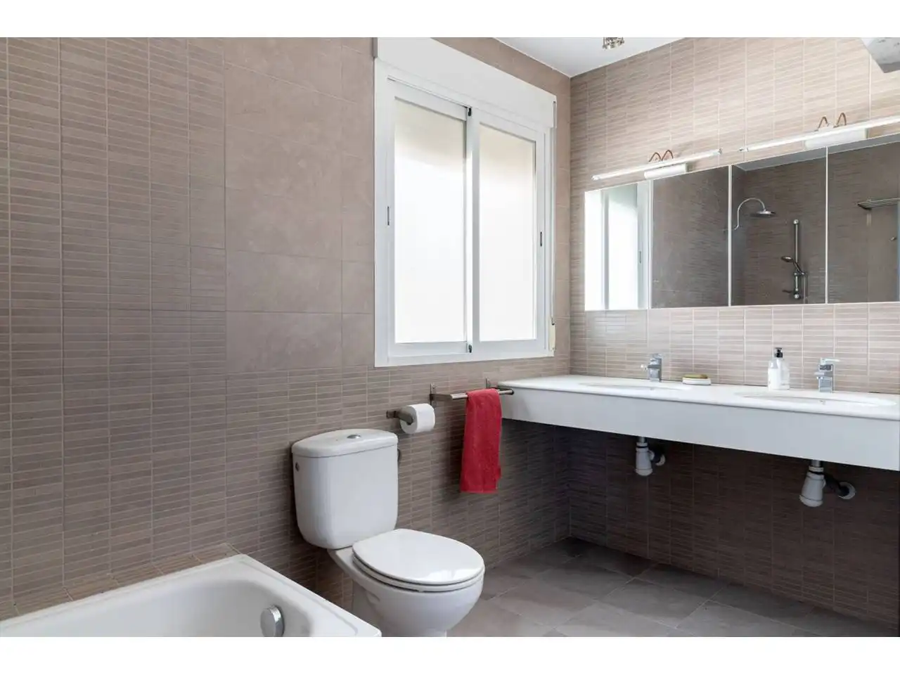 Baño de Casa o chalet en venta en Godelleta con Aire acondicionado, Calefacción y Jardín privado