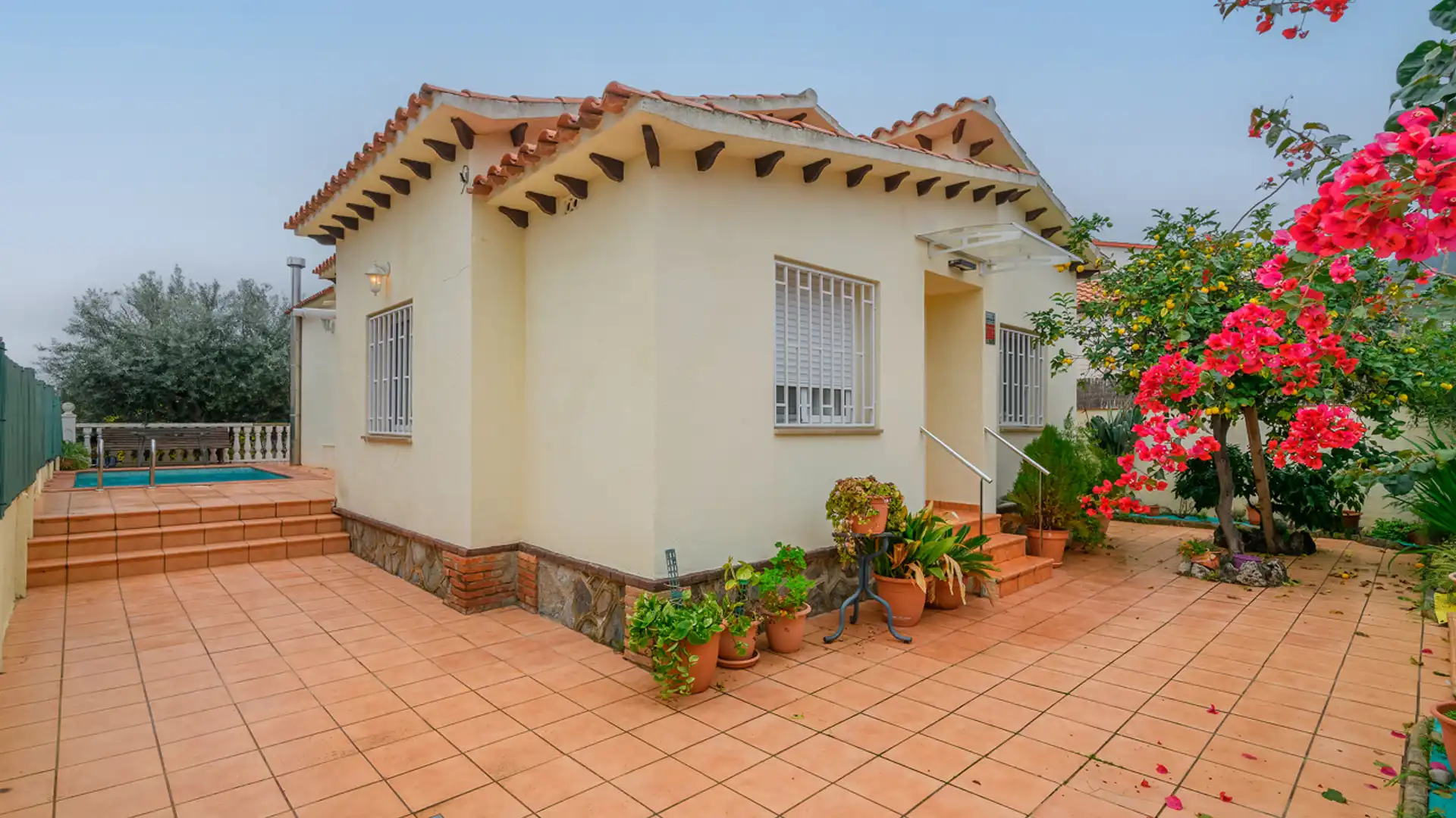 Exterior view of Houses for sale in Viladecans  with Heating, Private garden and Terrace
