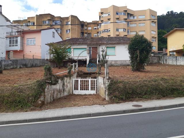 Casa-chalet en Venta en Pontedeume