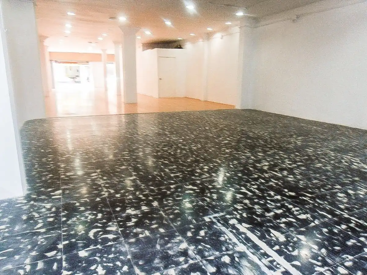 Local comercial de lloguer a Centre - Sant Oleguer, imagen 15