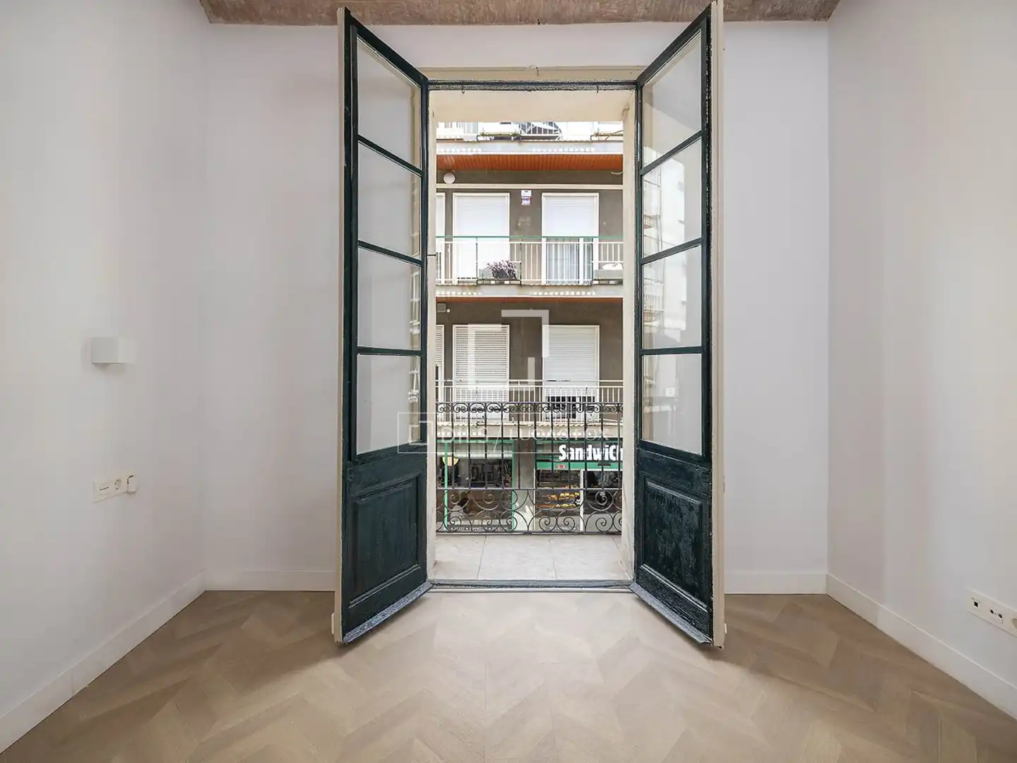Piso en venta en Barcelona con Aire acondicionado, Calefacción y Terraza