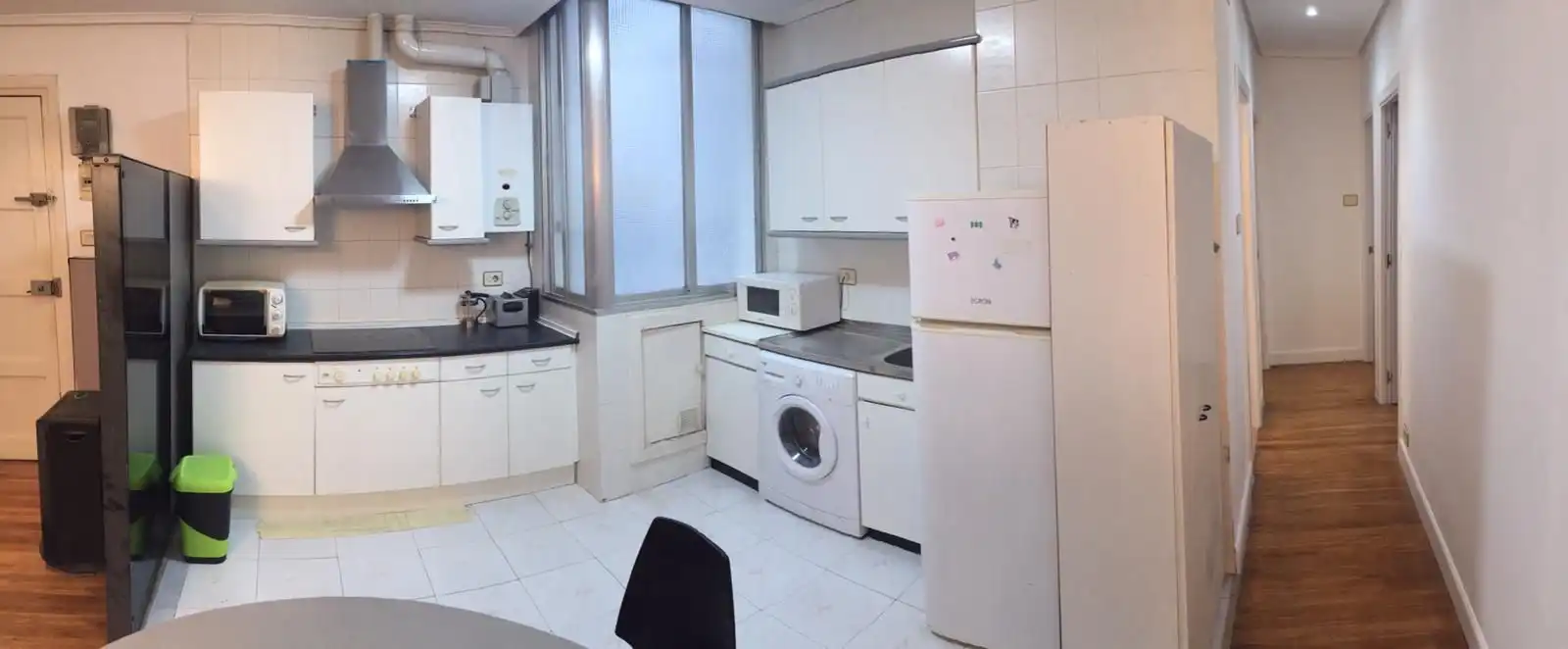 Küche von Wohnung zur Miete in Bilbao  mit Heizung, Parkett und Möbliert