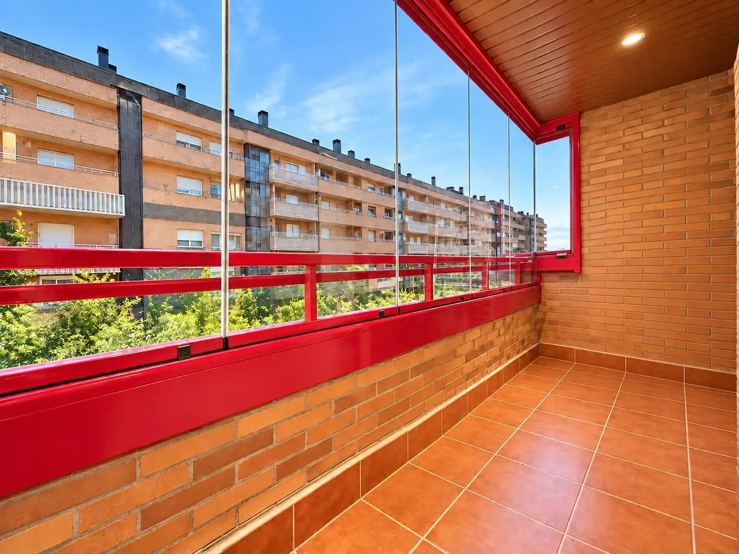 Pis amb piscina en venda a El Quiñón, imagen 2