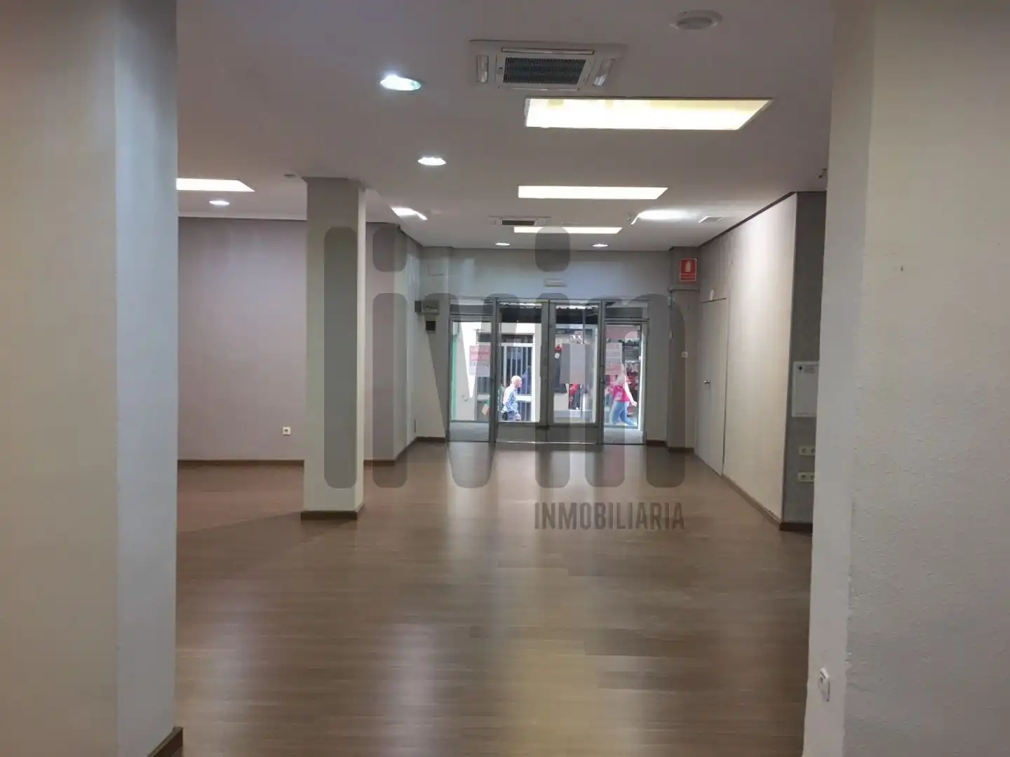 Locale commerciale in vendita a DOCTOR CIVERA 9, imagen 3