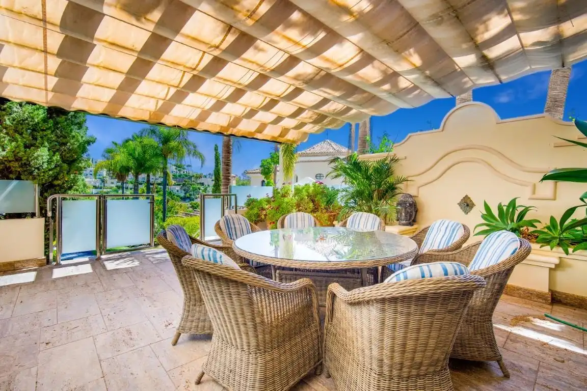 Chalet con piscina en venta en La Quinta, imagen 6