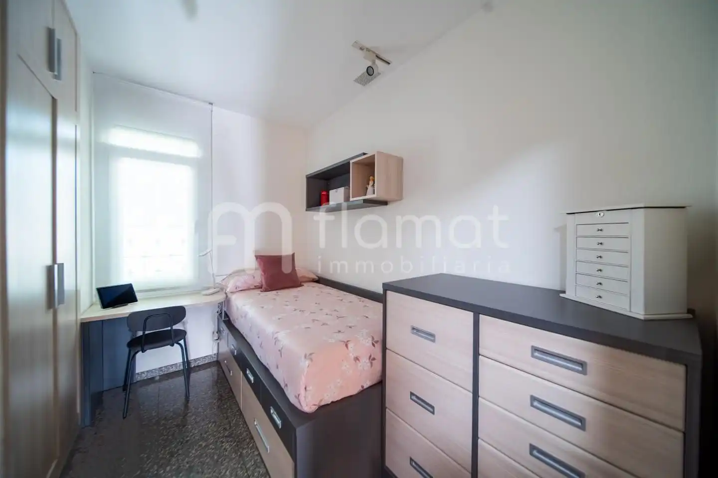 Dormitori de Casa o xalet en venda en Sabadell amb Piscina