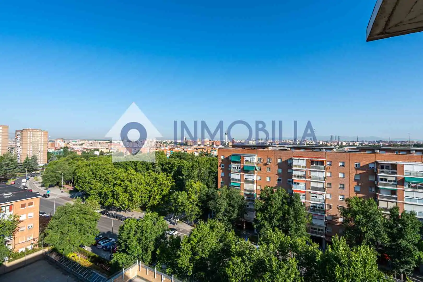 Vista exterior de Pis en venda en Madrid amb Aire condicionat, Calefacció i Terrassa