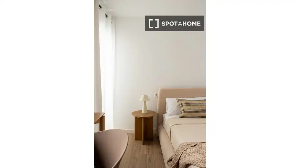 Flat with terrace to rent in Ciutat Vella, imagen 17