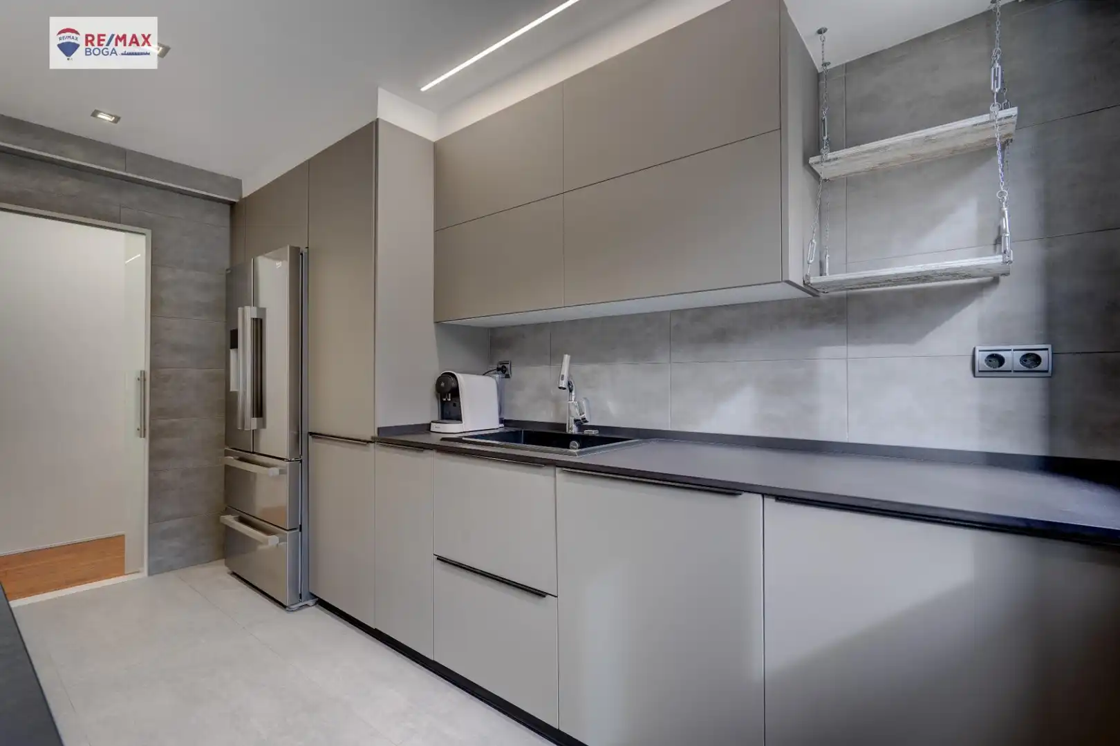 Küche von Wohnung zum Verkauf in Zarautz mit Privatgarten