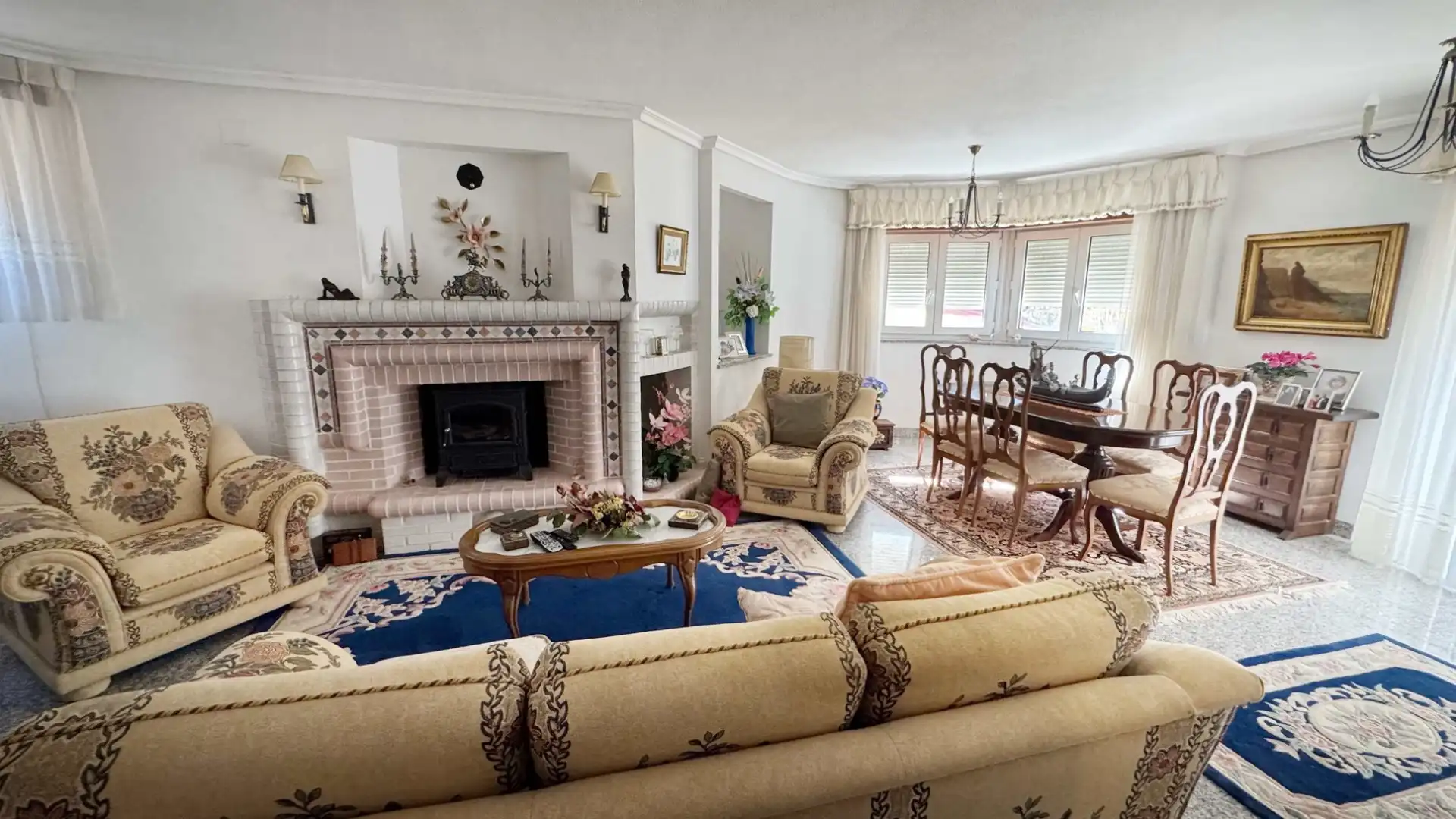 Sala de estar de Casa o chalet en venta en L'Alfàs del Pi con Piscina