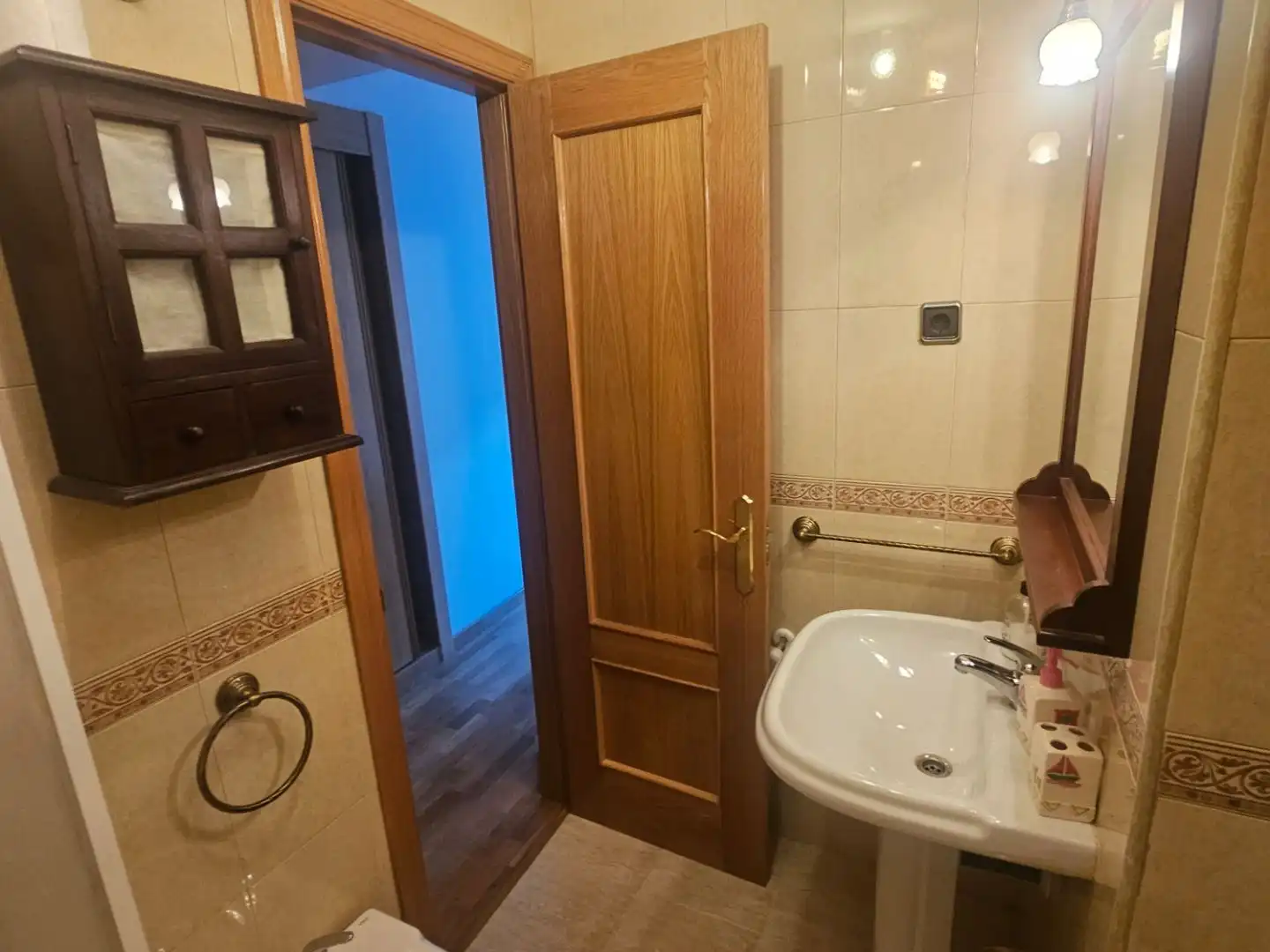 Bany de Pis en venda en Linares amb Aire condicionat i Balcó