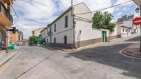 Vista exterior de Casa adosada en venda en La Zubia amb Jardí privat, Terrassa i Traster