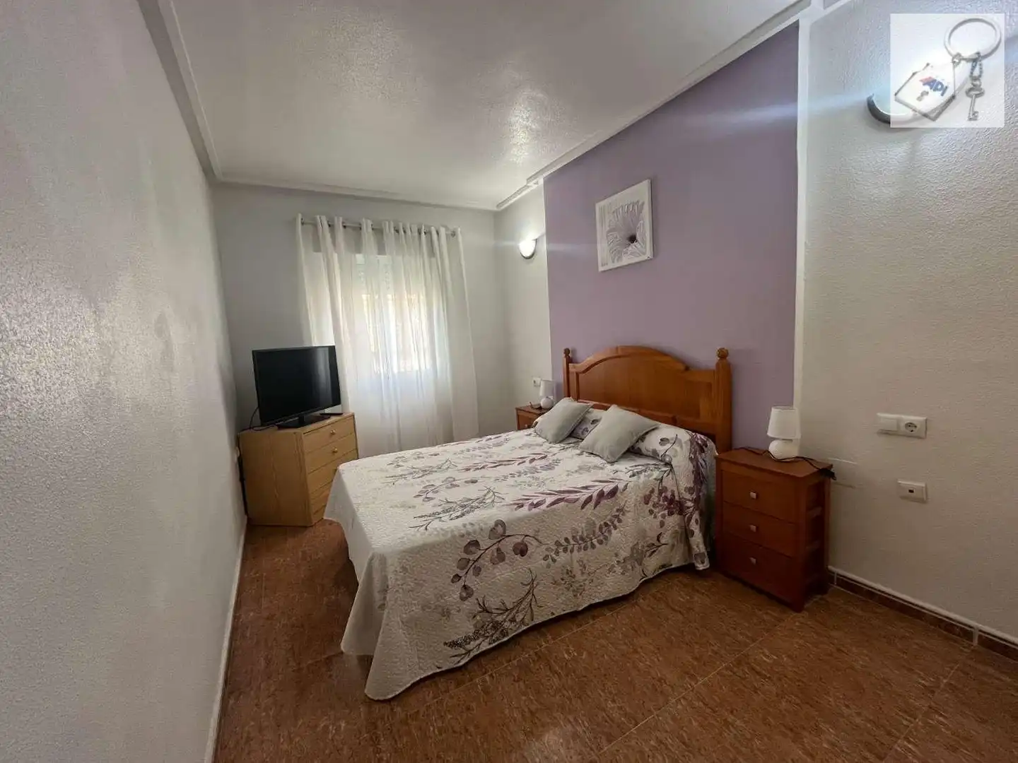 Habitación de Apartamento en venta en Torrevieja con Piscina y Amueblado