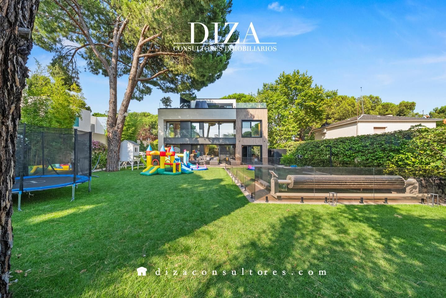 Jardí de Casa o xalet en venda en Pozuelo de Alarcón amb Aire condicionat, Calefacció i Terrassa