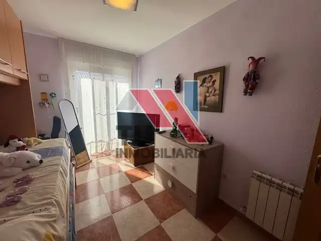 Sala de estar de Casa o chalet en venta en Novés con Terraza y Balcón