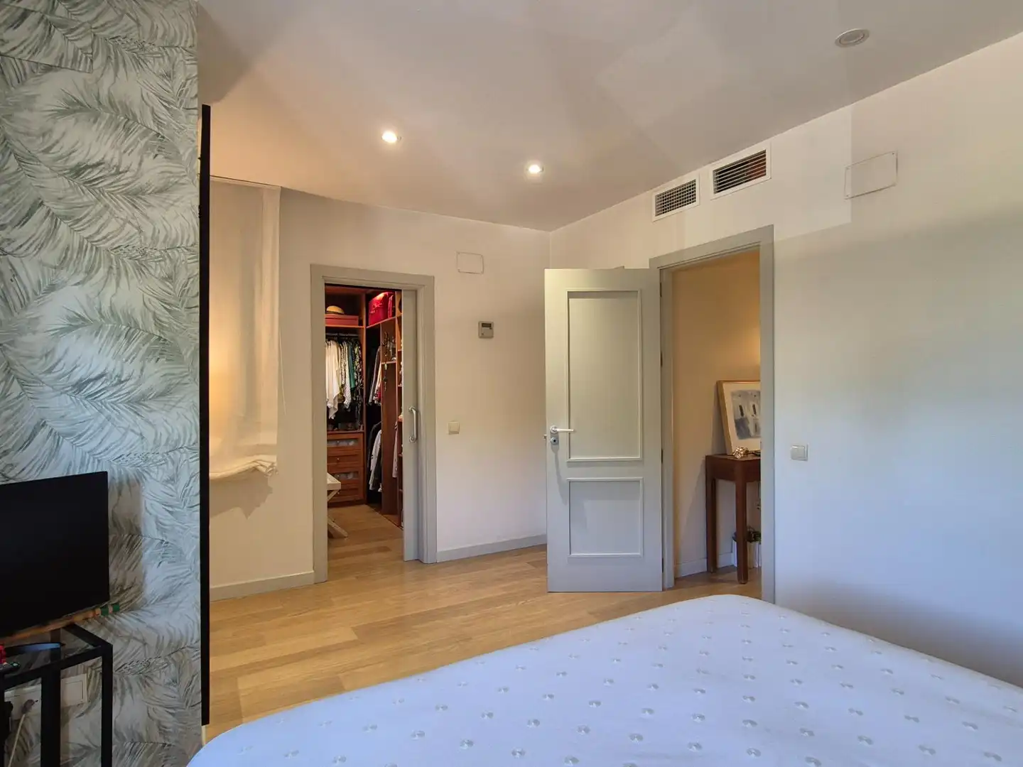 Habitación de Casa adosada de alquiler en Alcalá de Guadaira con Aire acondicionado, Calefacción y Jardín privado
