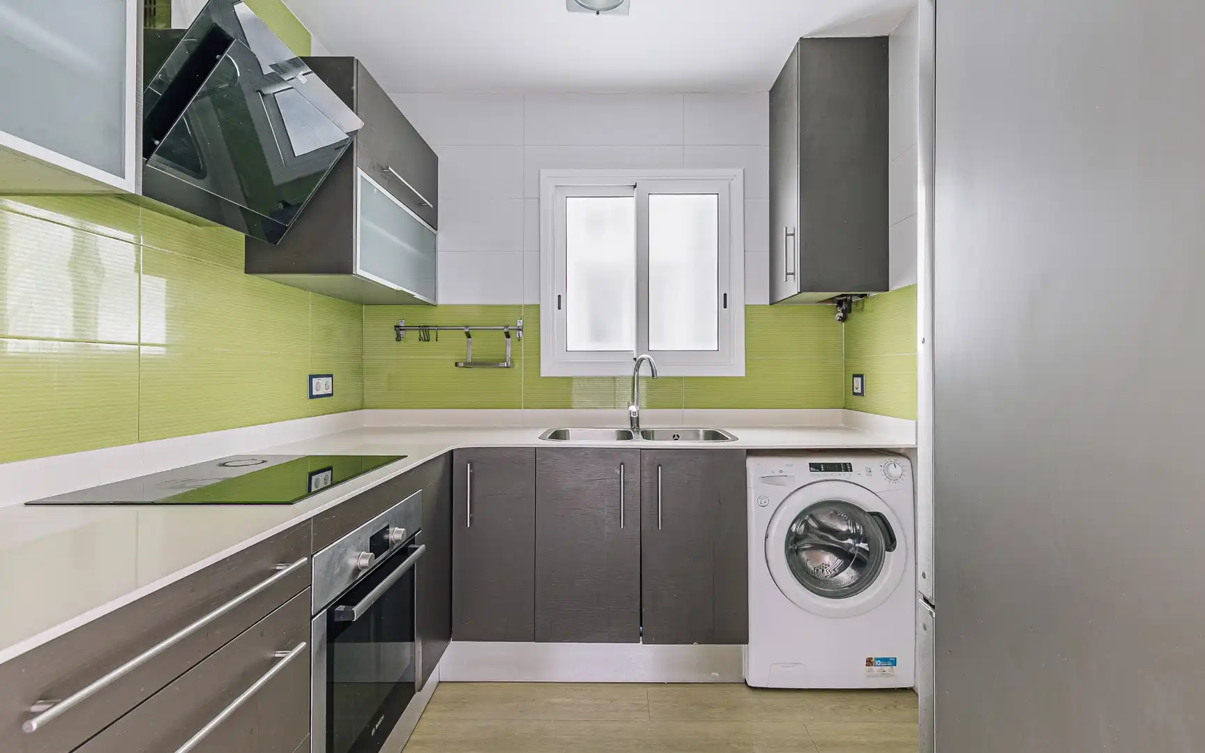 Cuina de Pis en venda en Barcelona amb Aire condicionat, Calefacció i Terrassa
