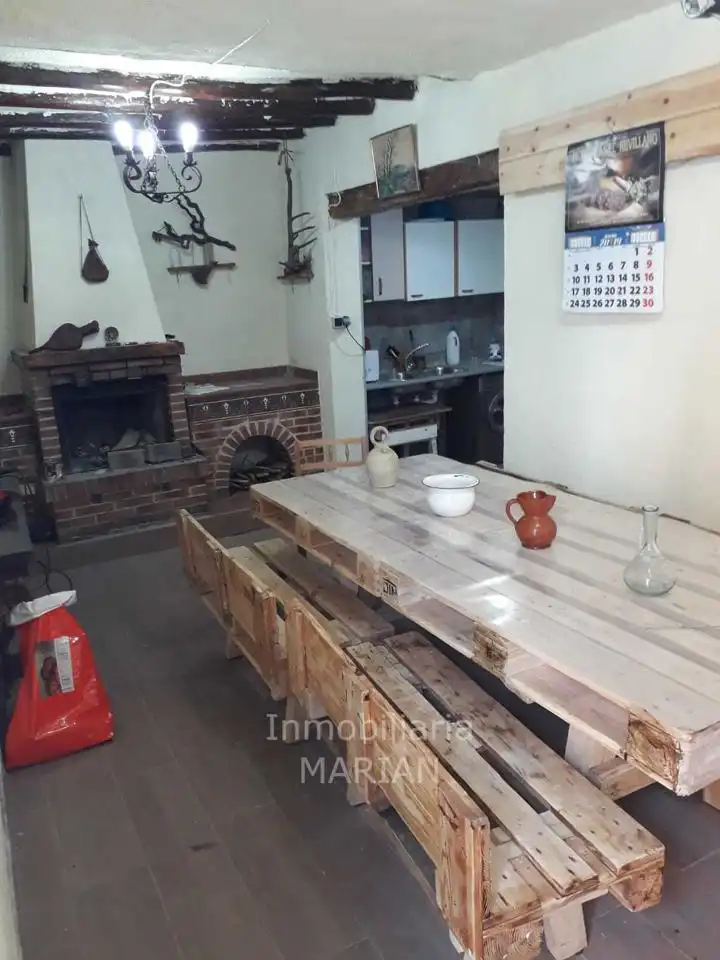 Cocina de Finca rústica en venta en Fuentelcésped