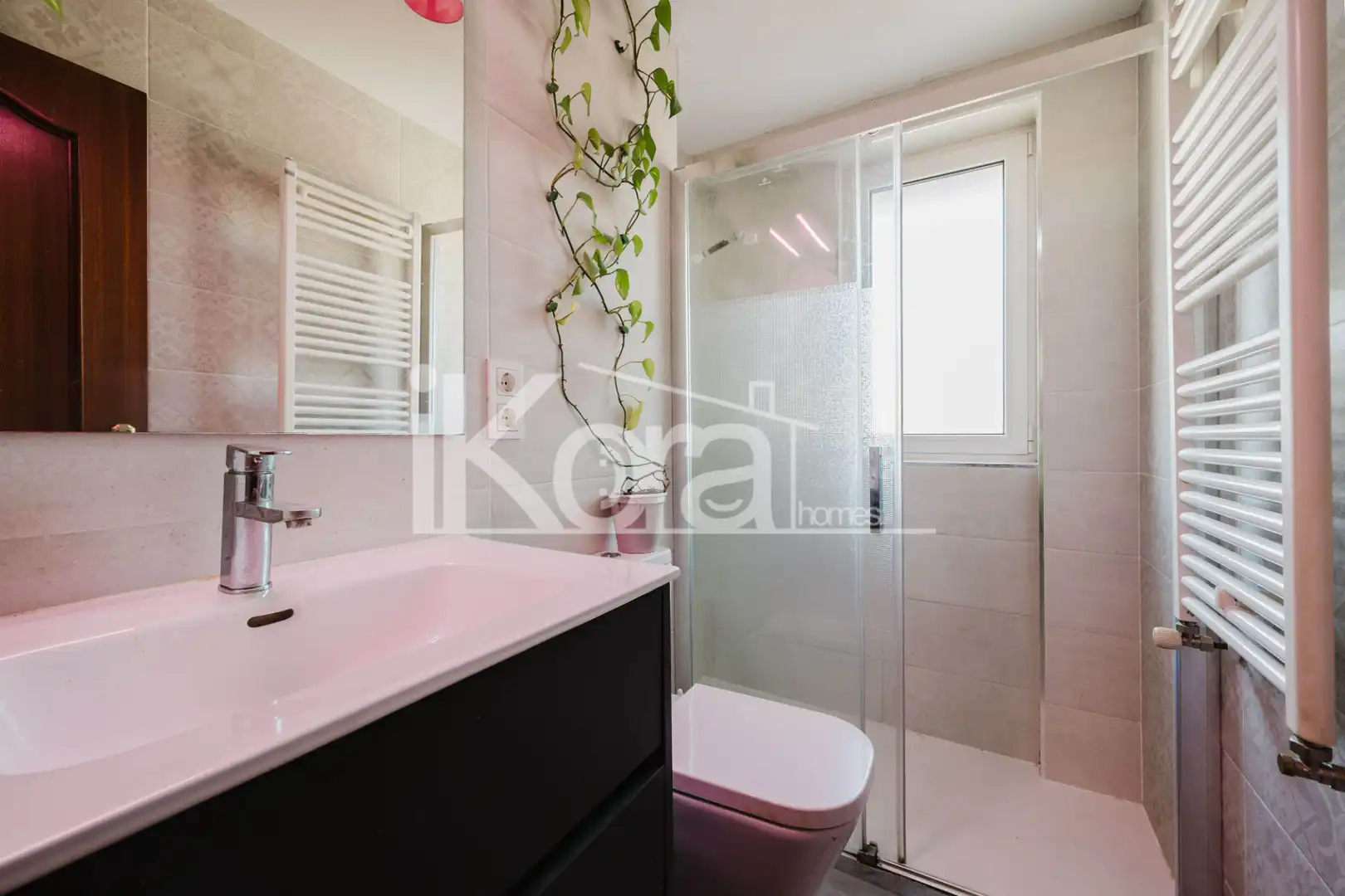 Baño de Piso en venta en Lazkao con Calefacción, Horno y Lavadora