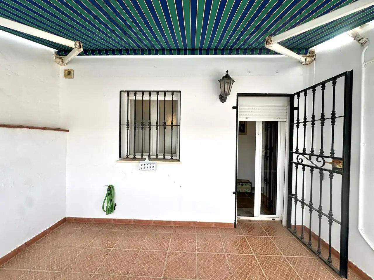 Casa adosada en venta en Humilladero con Aire acondicionado, Terraza y Trastero