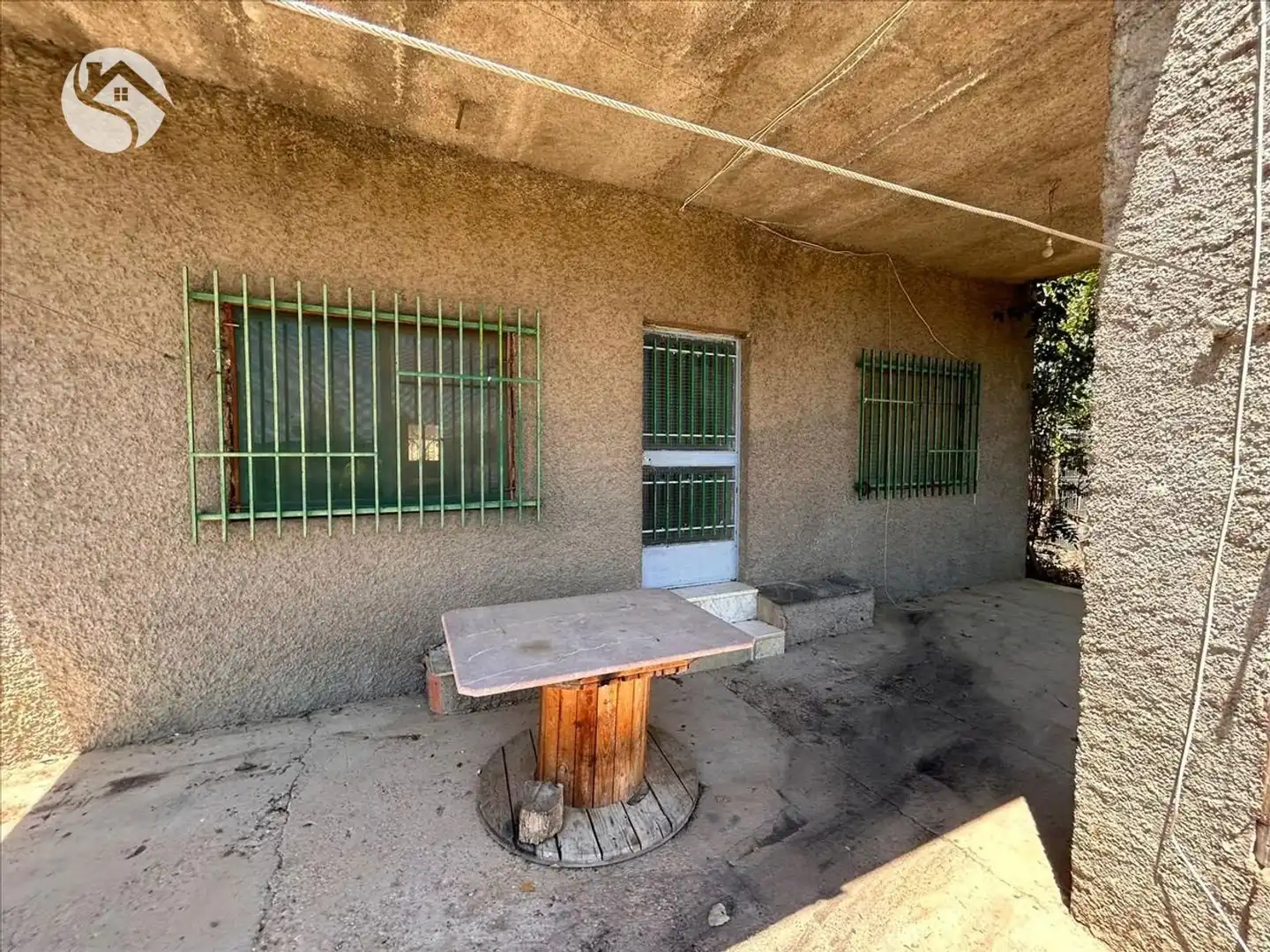 Vista exterior de Casa o xalet en venda en Mira amb Terrassa i Traster