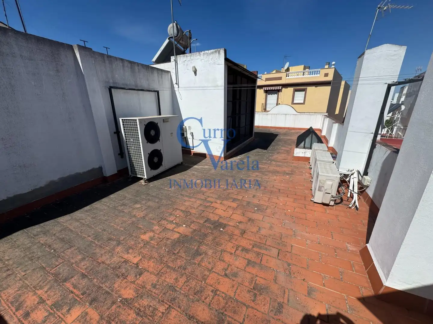 Exterior view of Houses for sale in Dos Hermanas  with Air Conditioner, Heating and Storage room