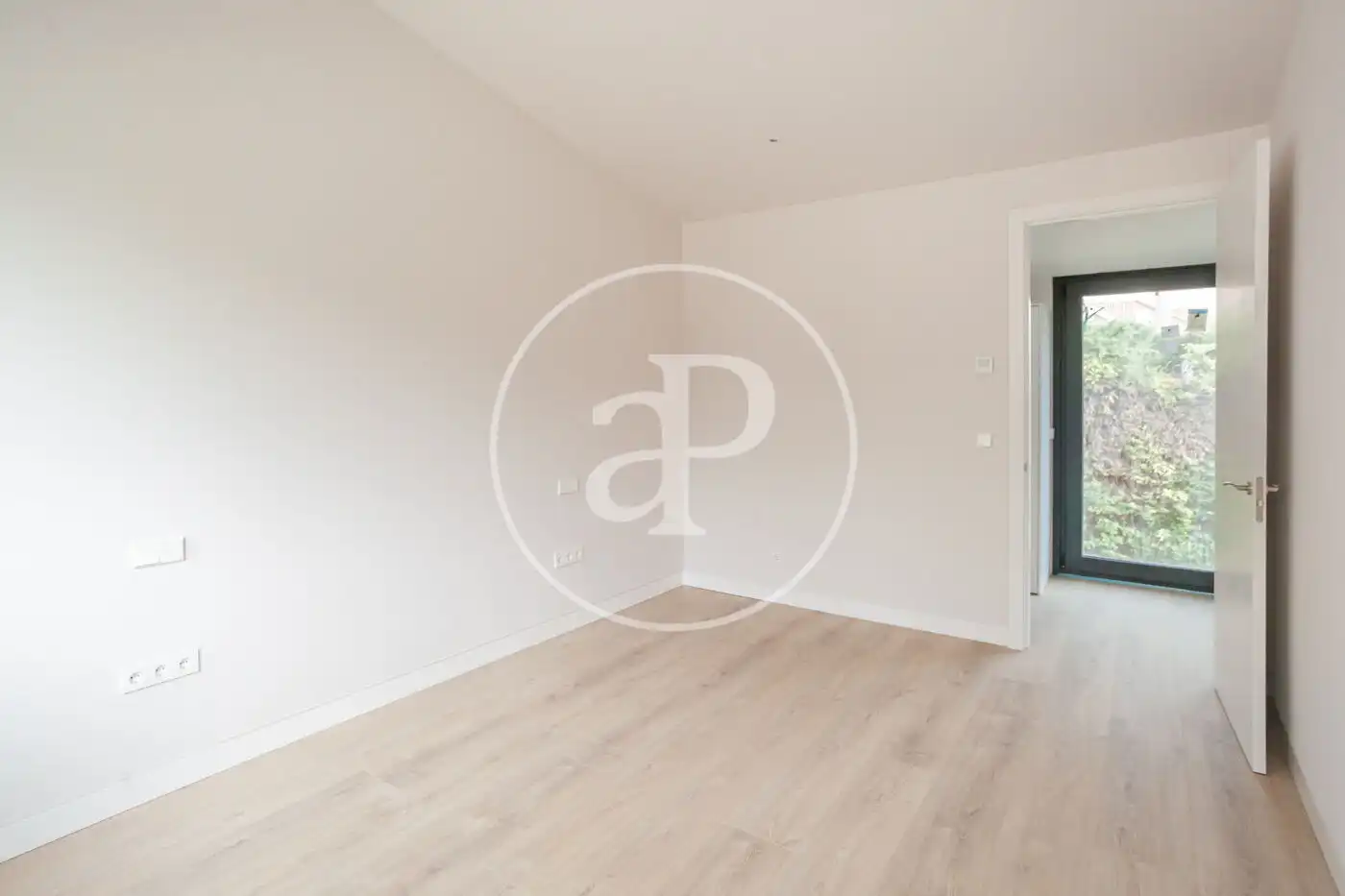 Habitación de Casa o chalet en venta en Pozuelo de Alarcón con Aire acondicionado, Calefacción y Jardín privado