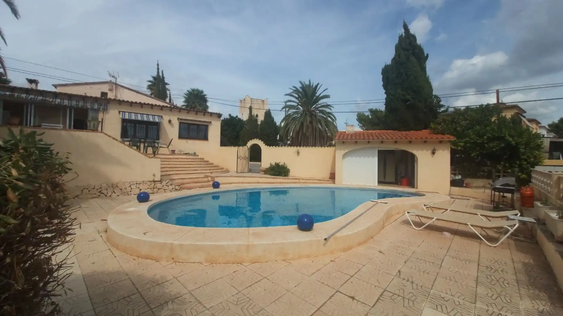 Piscina de Casa o xalet en venda en El Tossal - Bello Horizonte  