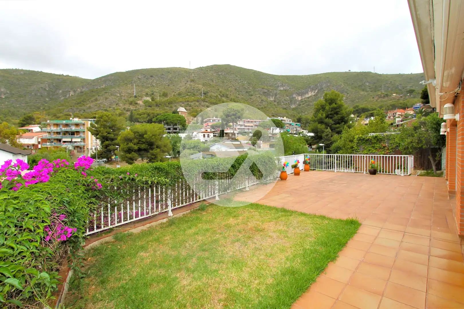 Jardín de Casa o chalet en venta en Castelldefels con Aire acondicionado, Calefacción y Jardín privado