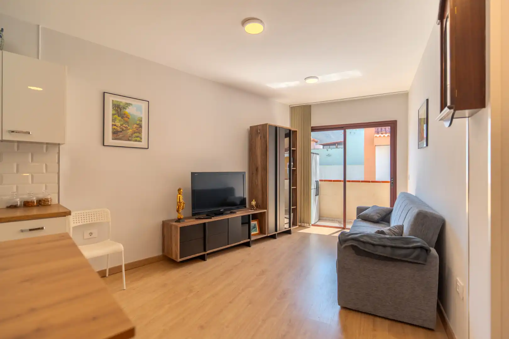 Sala de estar de Piso en venta en Arona con Amueblado y Balcón