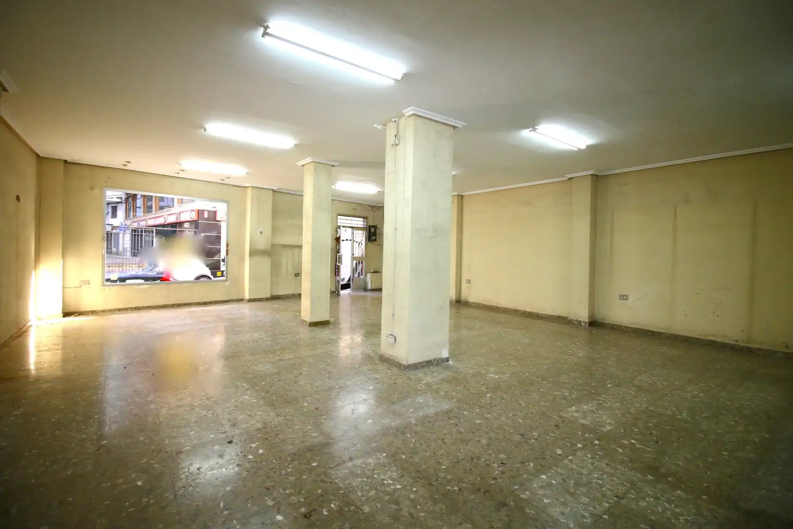 Local comercial de lloguer a Calle Eladia Montesino-Espartero 4, imagen 7