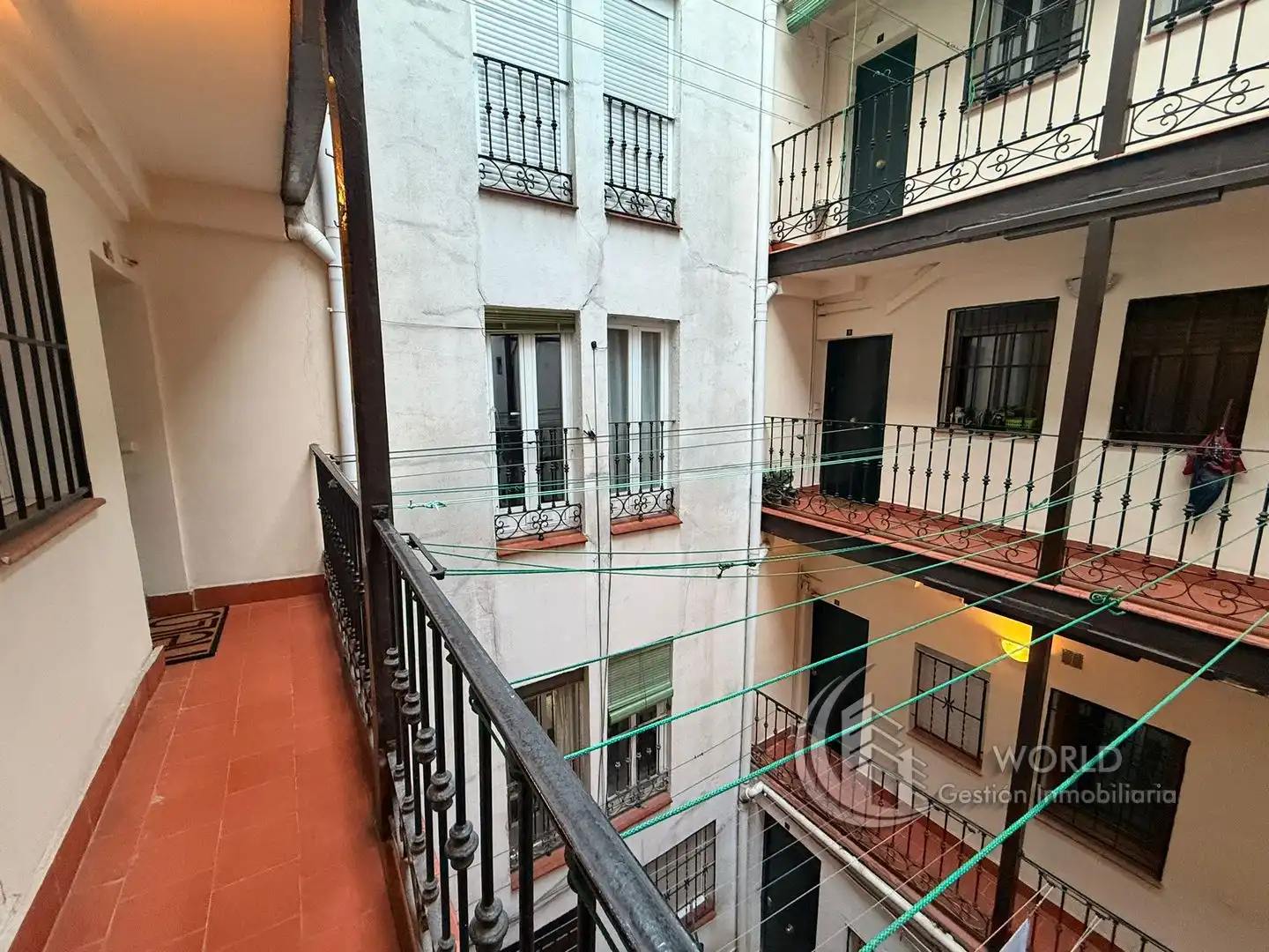 Terrassa de Apartament de lloguer en Madrid amb Calefacció, Moblat i Rentadora