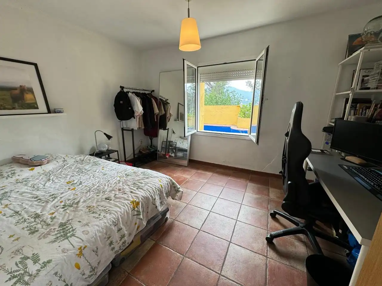Habitación de Finca rústica en venta en Sant Fost de Campsentelles con Calefacción, Jardín privado y Parquet