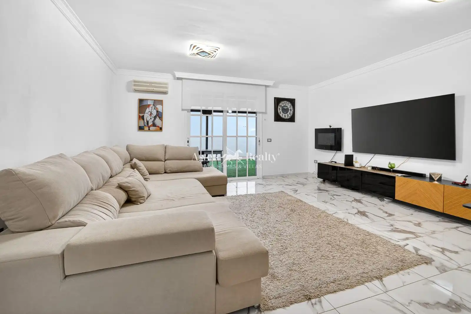 Living room of Detached homes for sale in Granadilla de Abona  with Terrace, Storage room and Furnished
