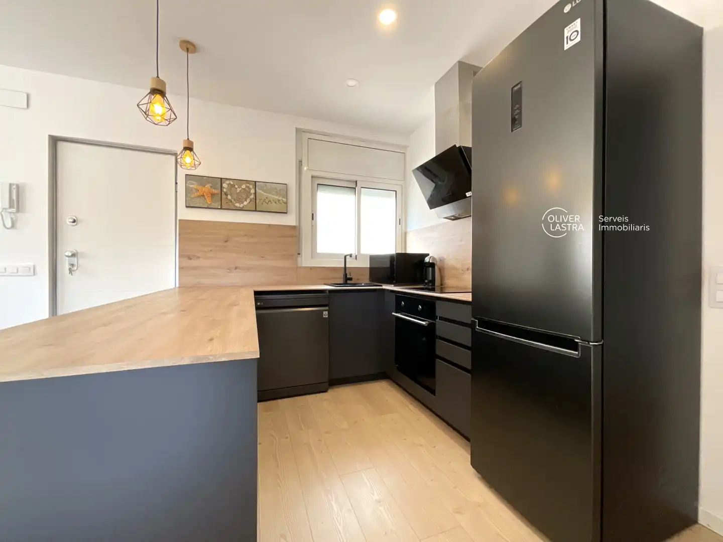 Cocina de Casa o chalet en venta en Corbera de Llobregat con Aire acondicionado, Jardín privado y Parquet
