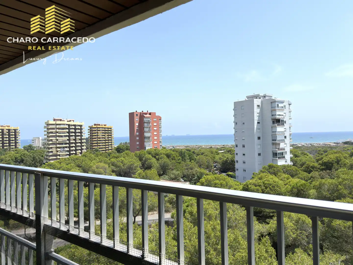 Dormitori de Pis de lloguer en Valencia amb Aire condicionat, Jardí privat i Terrassa