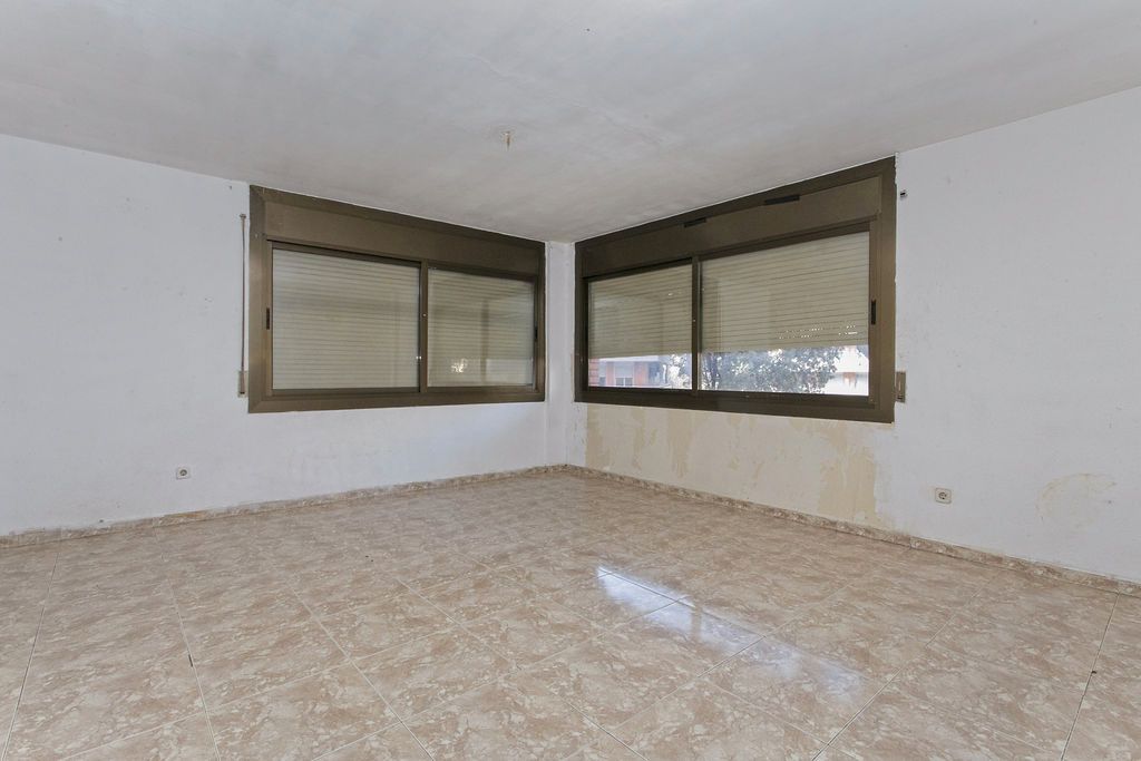 Dormitori de Apartament en venda en Rubí