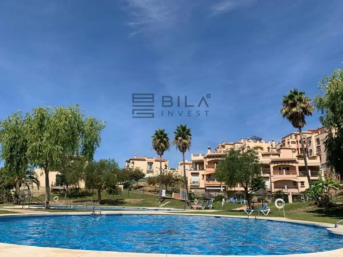 Vista exterior de Casa adosada en venda en Mijas amb Traster, Piscina i Piscina comunitària