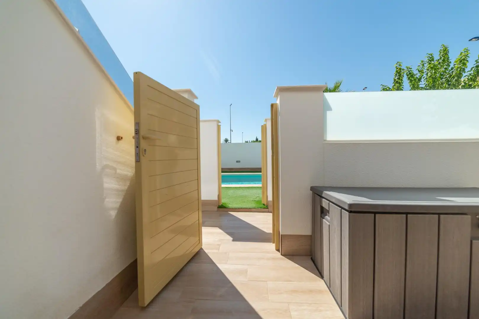 Bajo con piscina en venta en Los Peñascos - El Salero - Los Imbernones, imagen 24