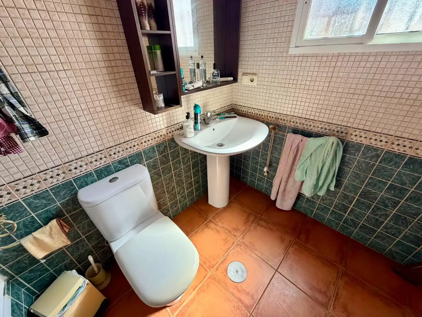 Bany de Casa o xalet en venda en Antequera amb Aire condicionat, Calefacció i Terrassa